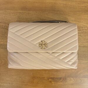 Tory Burch Kira Chevron Quilted Shoulder Bag Medium Devon Sand